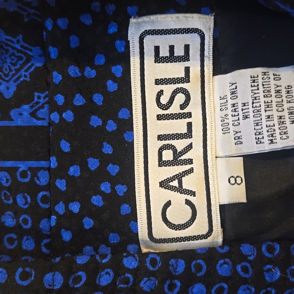 CARLISLE 100% Silk Classic Black/Blue Design Print Lightly Quilted Button Jacket - Picture 8 of 10